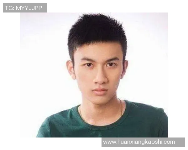 足球明星留毛寸发型的时尚潮流与个性魅力解析