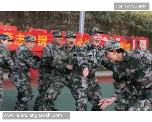 韩国足球明星军训视频展现团队精神与拼搏意志的精彩瞬间